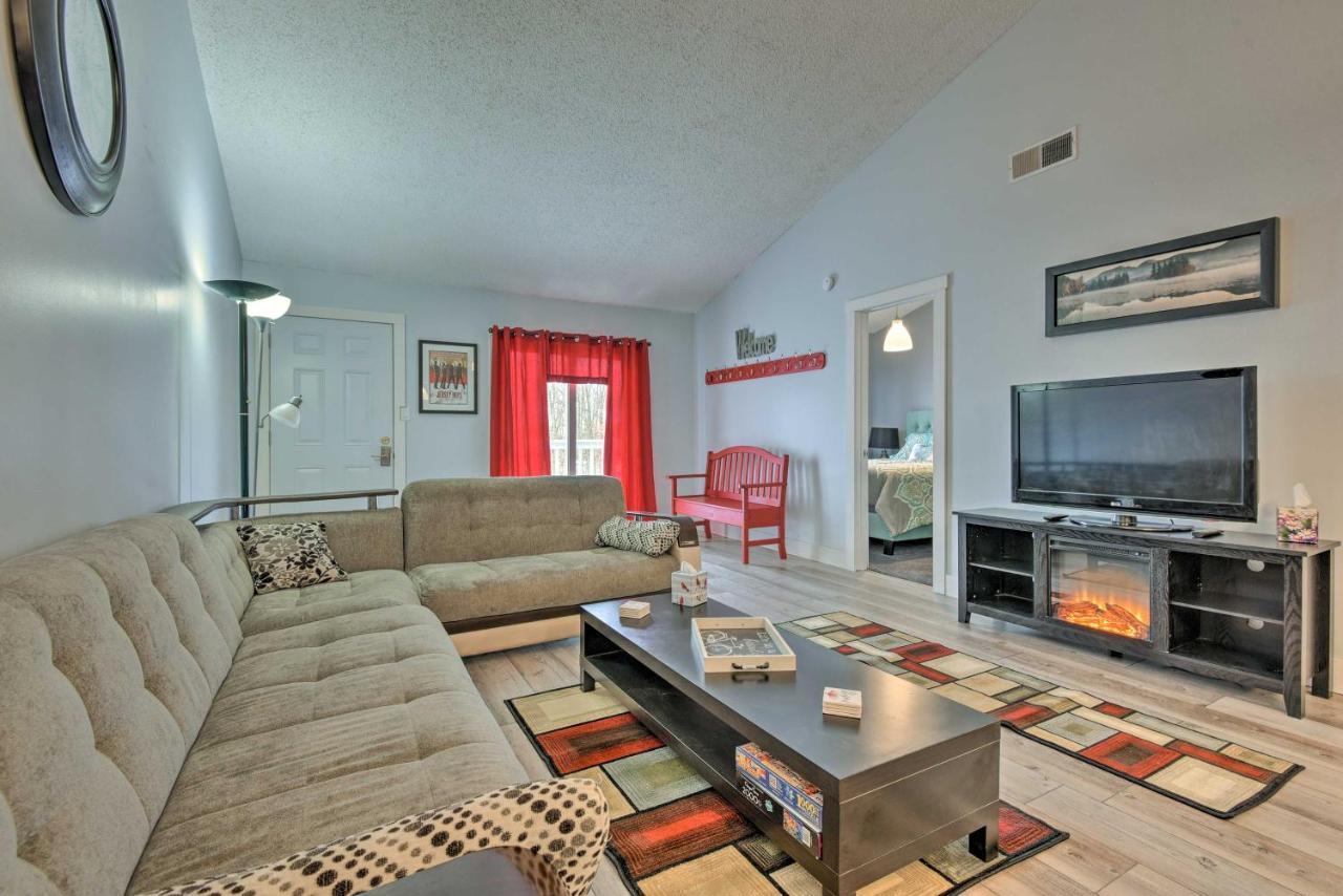 Mount Pocono Condo With Balcony, Near Mt Airy Casino Exterior foto