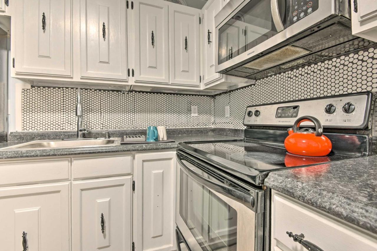 Mount Pocono Condo With Balcony, Near Mt Airy Casino Exterior foto